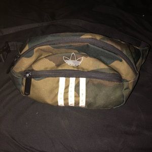 Adidas Fannypack/ Crossbody